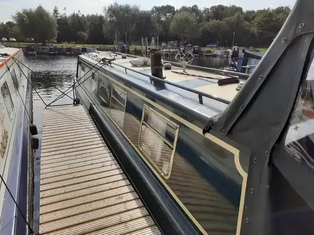 Liverpool Boats Askeladden 45ft Cruiser stern narrowboat