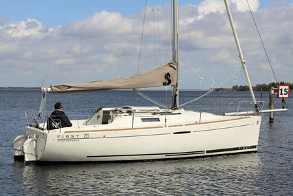 Beneteau First 25