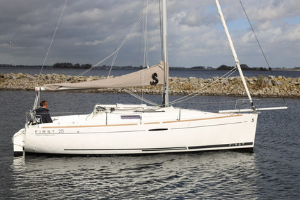 Beneteau First 25