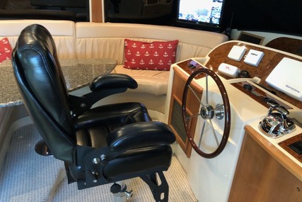 Meridian 540 Pilothouse