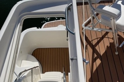 Meridian 540 Pilothouse