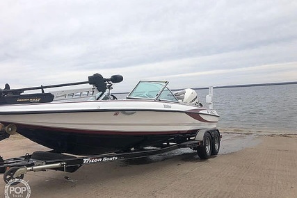 Triton 220 SF