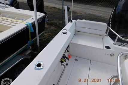 Boston Whaler 21 Outrage