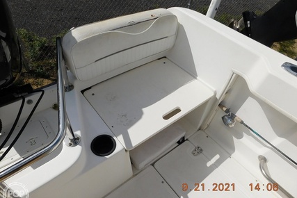 Boston Whaler 21 Outrage