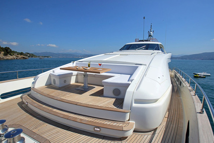 Ferretti Yachts Custom Line 124