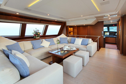 Ferretti Yachts Custom Line 124