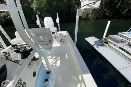 Triton 260LTS