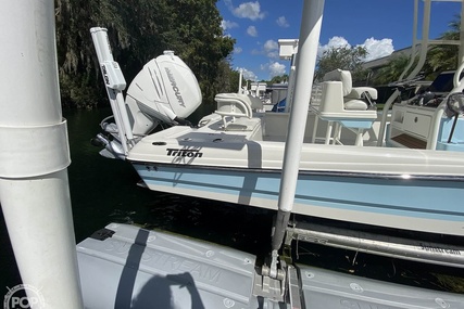 Triton 260LTS