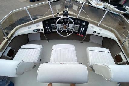 Carver 32 Aft Cabin