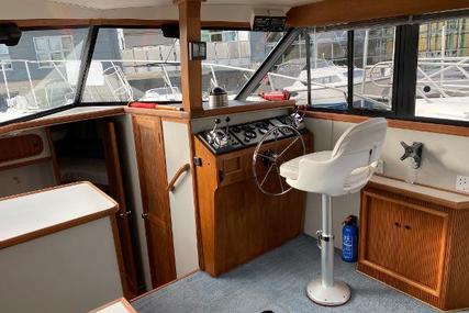 Carver 32 Aft Cabin