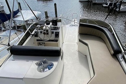 Luhrs 3400 Motoryacht