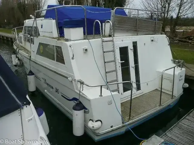 Viking Seamaster Waterline 30