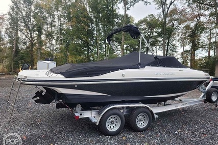 Rinker Captiva 226