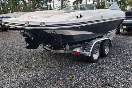 Rinker Captiva 226