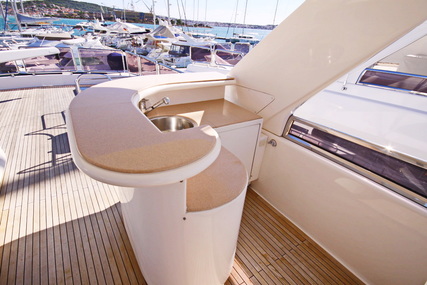 Elegance Yachts 80 New Line