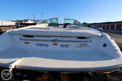 Sea Ray 200 Signature