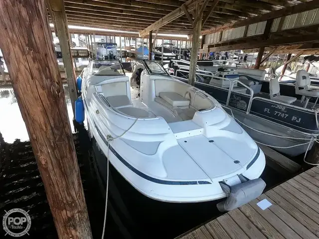 Chris-Craft 260 SPORT DECK