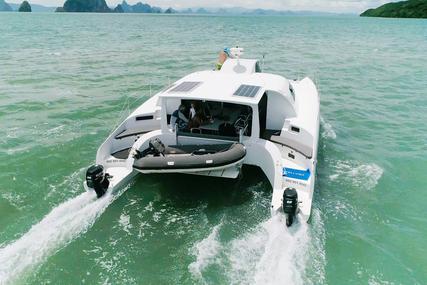 Stealth Power catamaran