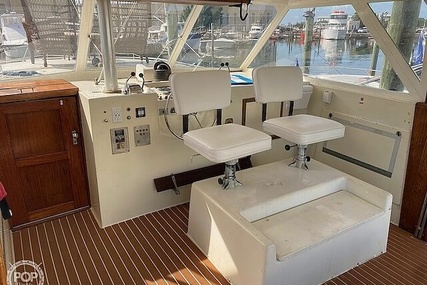 Hatteras 44 Tri Cabin