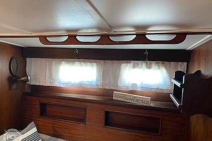 Hatteras 44 Tri Cabin