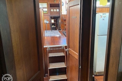 Hatteras 44 Tri Cabin