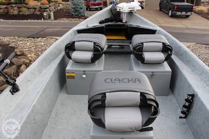 Magnum Marine 17 Clackacraft