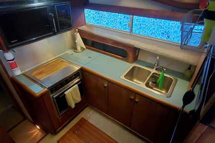 Bayliner 3818