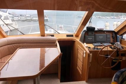 Hi-Star Activa 5800 Pilothouse