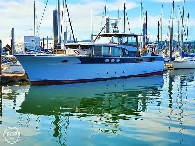 Chris Craft Constellation 55