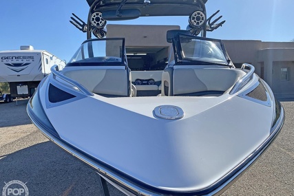 Malibu 247 Wakesetter LSV Silver Edition