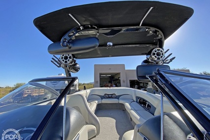 Malibu 247 Wakesetter LSV Silver Edition