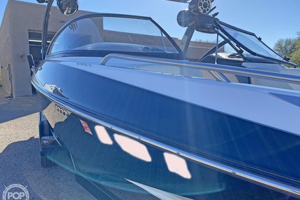 Malibu 247 Wakesetter LSV Silver Edition