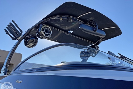 Malibu 247 Wakesetter LSV Silver Edition