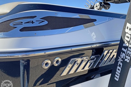 Malibu 247 Wakesetter LSV Silver Edition