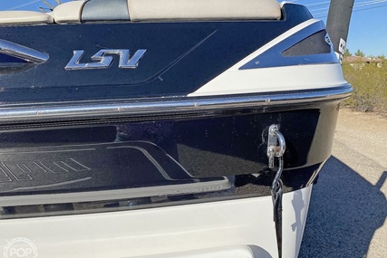 Malibu 247 Wakesetter LSV Silver Edition