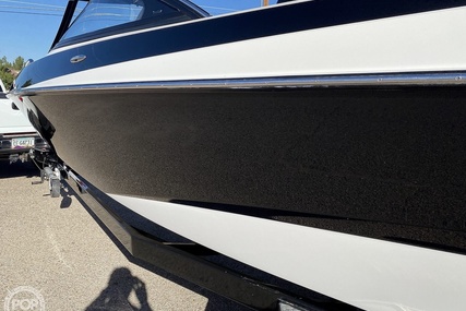 Malibu 247 Wakesetter LSV Silver Edition