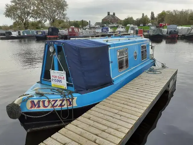 Jordon Marine 22ft Cruiser stern Narrowboat called Muzzy.