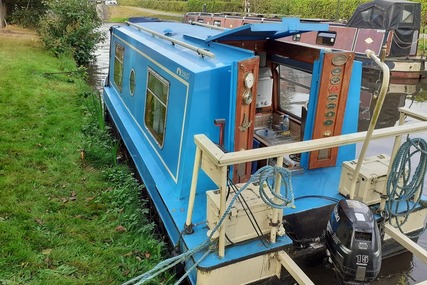 Jordon Marine 22ft Cruiser stern Narrowboat called Muzzy.