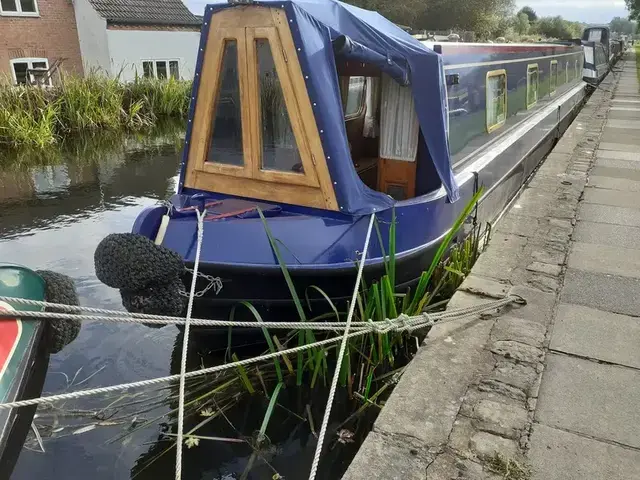 Elton Moss 57ft Trad Sten Narrowboat called Little Tinker