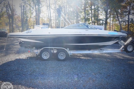 Rinker Captiva 226