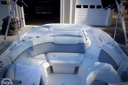 Rinker Captiva 226