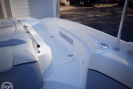 Rinker Captiva 226