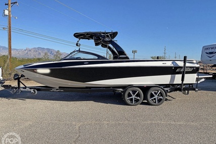 Malibu 247 Wakesetter LSV Silver Edition