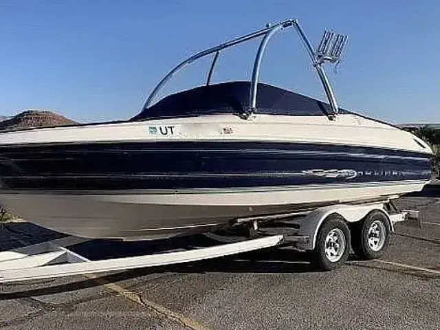 Bayliner 2350 Capri BR