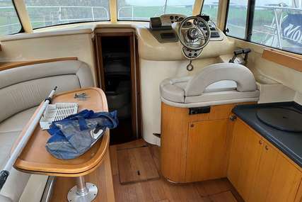 AQUALUM 35 Flybridge