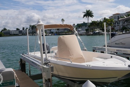 Cobia 211 Bay