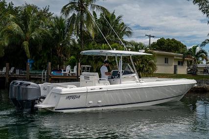 Intrepid 323 Center Console