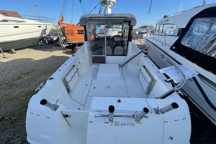 Arvor 730 Pilothouse