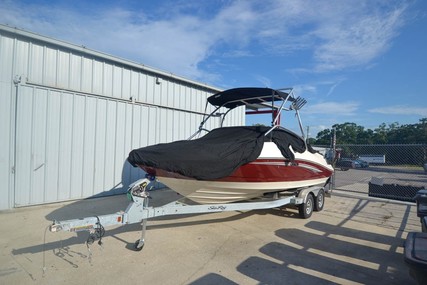 Sea Ray 210 Select Tower