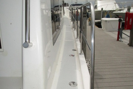 Symbol "45" Pilothouse